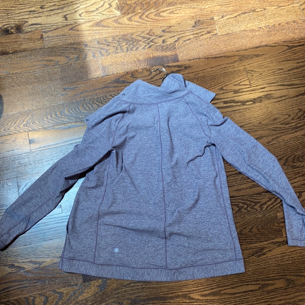 Soft Never Worn Lululemon Jacket - image 4